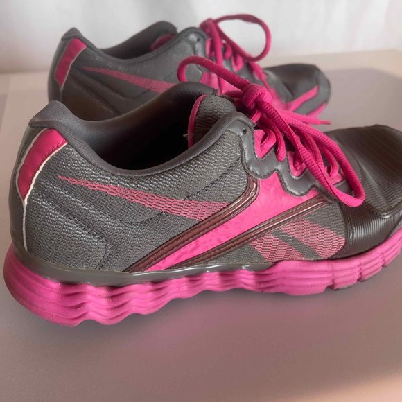 Reebok Vibetch Running Shoes - Picture 3 of 8